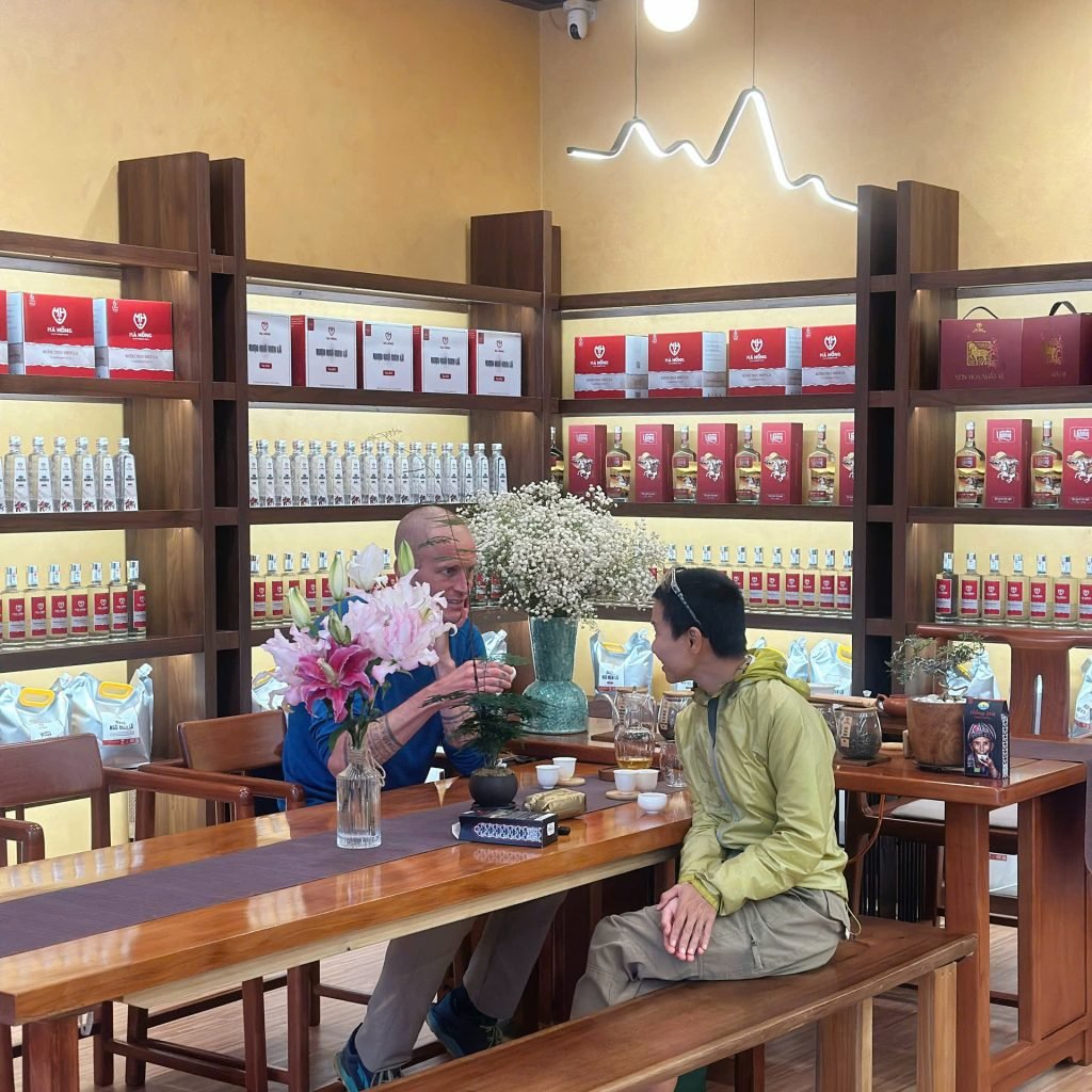 z7656648069280_67644271ec217e102a906188fb537259